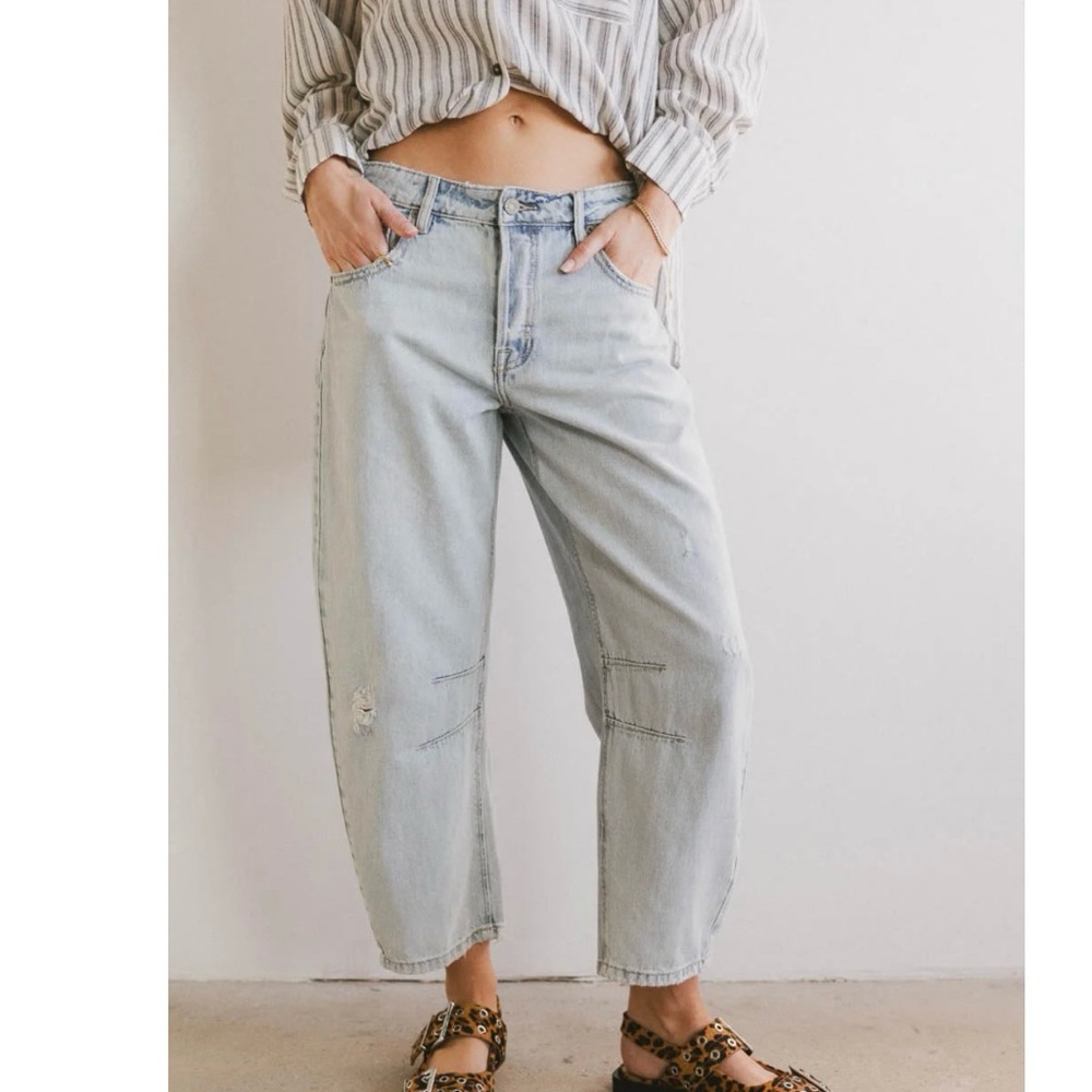 HIDDEN SAMMIE BARREL JEANS, SIZE 29 NWT